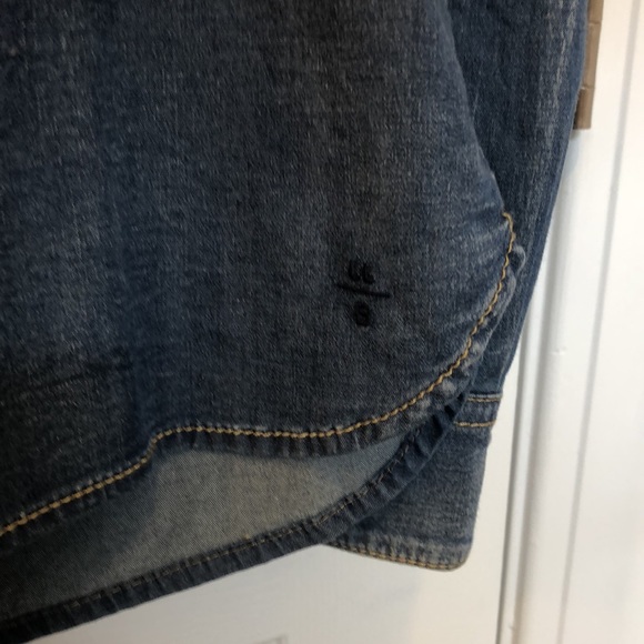 NWTs LL Bean’s Signature exclusive line Stretch lightly faded denim Shirt - Picture 3 of 10